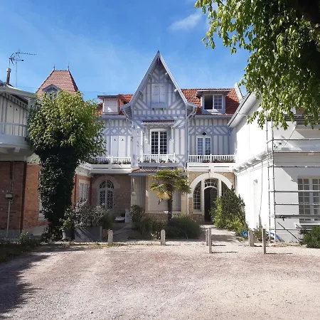 Apartamento Arcachon-Centre Bel Appartement En Front De Mer- 4 Chambres *